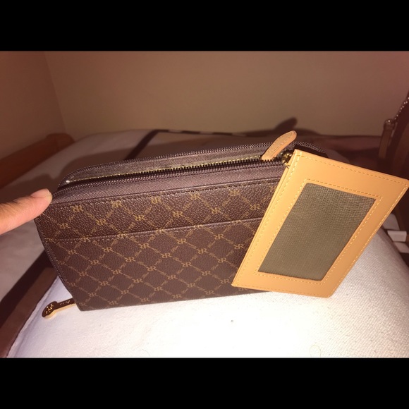 RR Rioni Button Zip Wallet - Picture 6 of 8